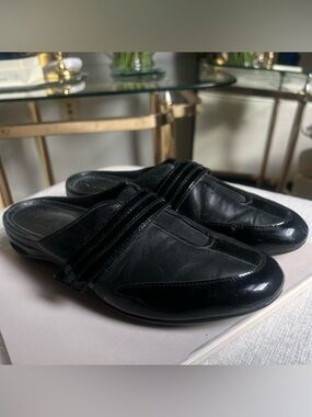 Vintage Nike x Cole Haan Black Women's Slip-On Mule Loafers